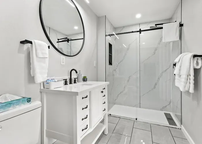Aparthotel Modern One Bedroom With Gym Tulsa