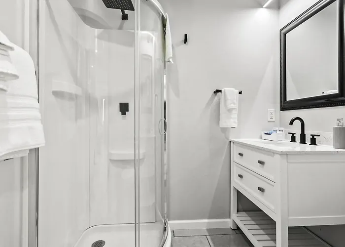Modern One Bedroom With Gym